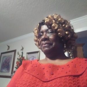 Meet your Posher, Phyllis